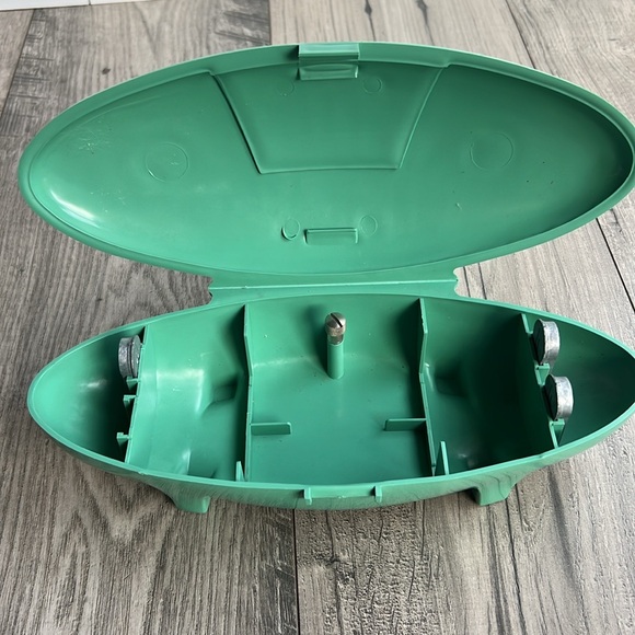 1960s Singer Sewing machine Button Attachment Case & buttonholers - Picture 3 of 8